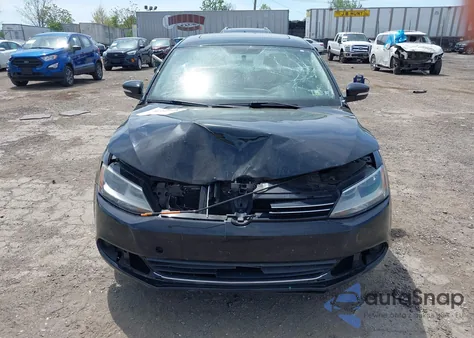 2014 Volkswagen Jetta 1.8T Se из США, поврежденный, VIN 3VWD17AJXEM393683